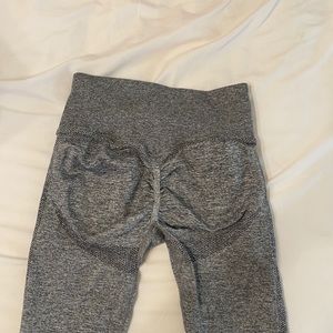 Booty scrunch leggings